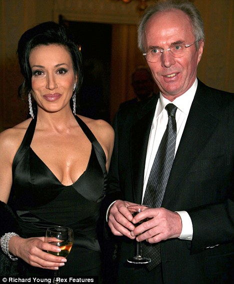 Older swinging threesomes